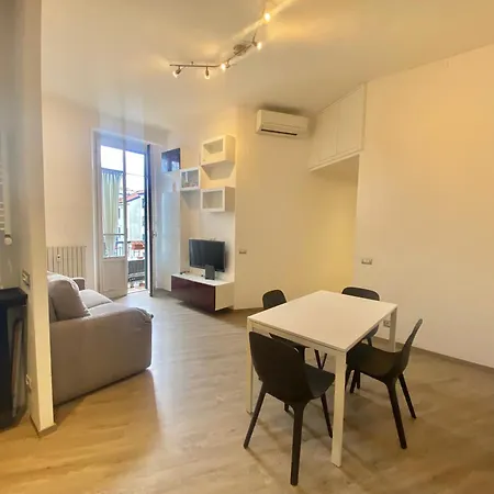 Apartamento Palma Home, Elegante E Spaziosa Nel Cuore Della Di Milano, Con Metropolitana M1 Gambara Milão
