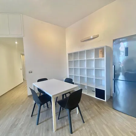 Apartamento Palma Home, Elegante E Spaziosa Nel Cuore Della Di Milano, Con Metropolitana M1 Gambara Milão