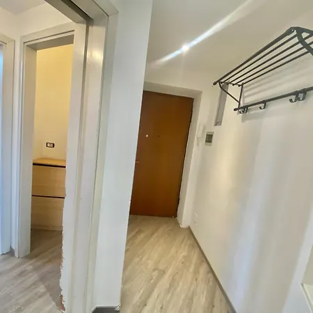 Apartamento Palma Home, Elegante E Spaziosa Nel Cuore Della Di Milano, Con Metropolitana M1 Gambara Milão